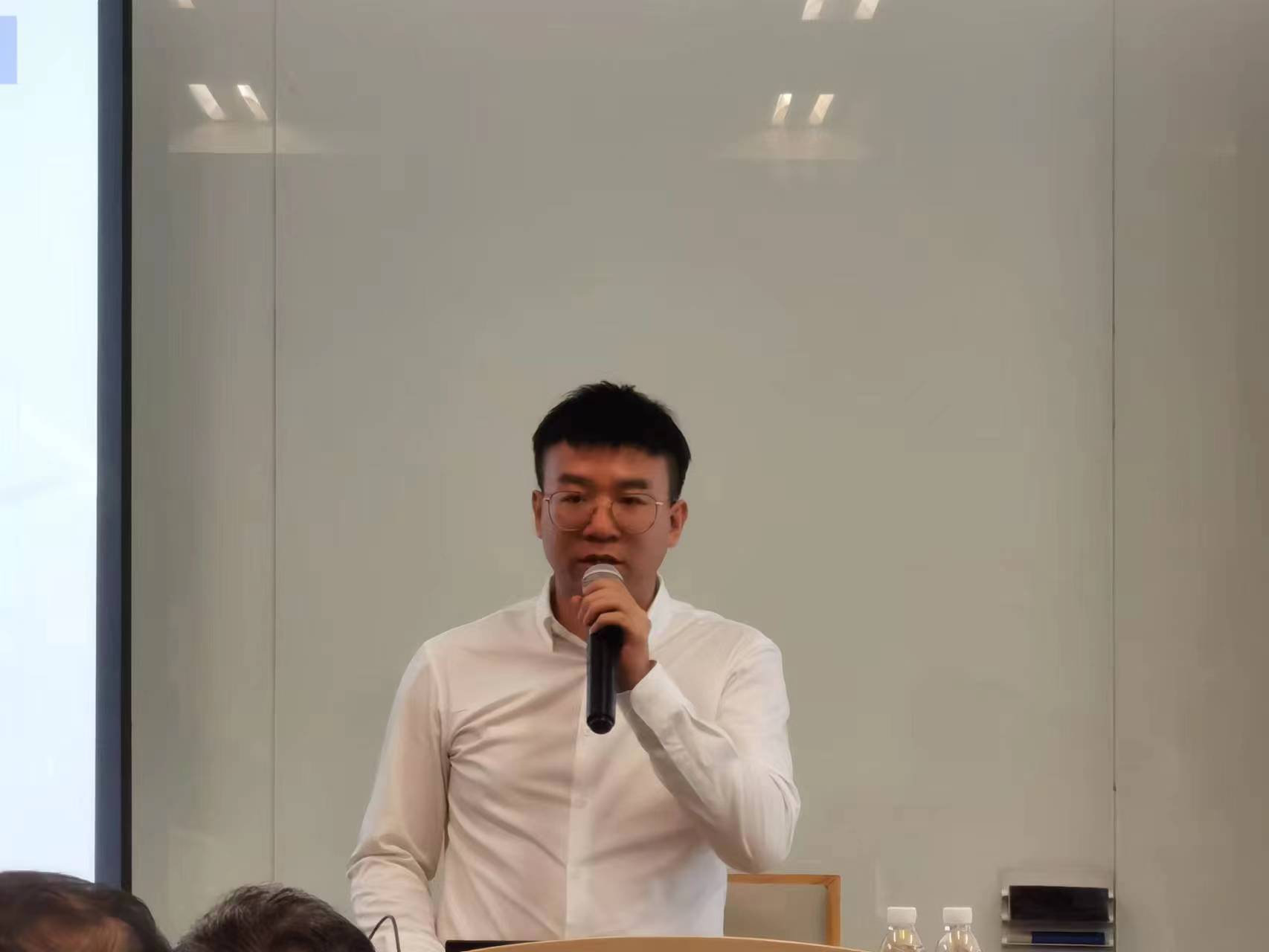 王.jpg