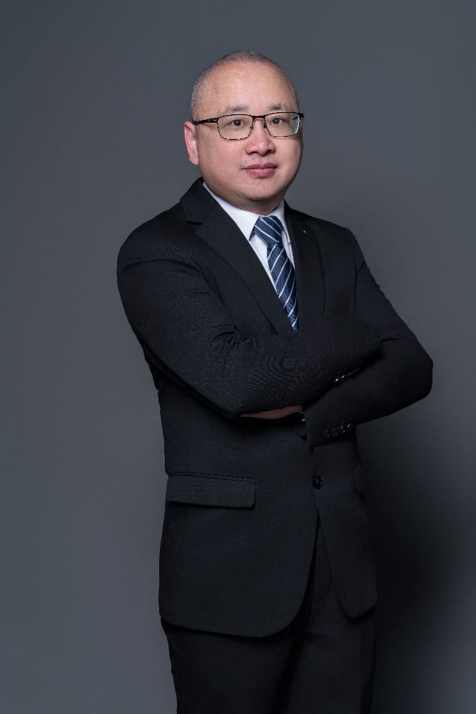 李為東